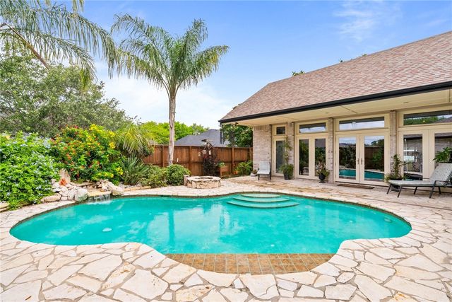 2805 Bretshire Dr, Corpus Christi, TX 78414