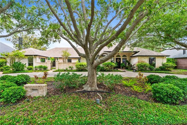 2805 Bretshire Dr, Corpus Christi, TX 78414