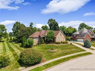 3542 Lafayette Parkway, Floyds Knobs, IN 47119