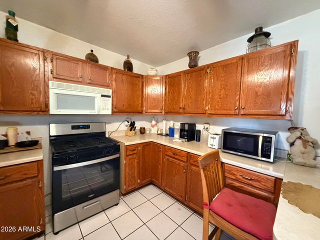 410 W 3RD Place, Eloy, AZ 85131
