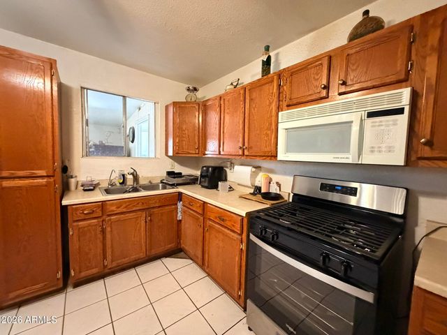 410 W 3RD Place, Eloy, AZ 85131