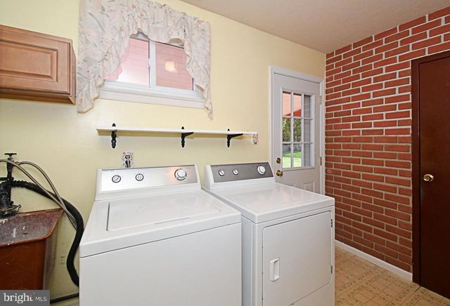 1493 BRADLEY LN, Warminster, PA 18974