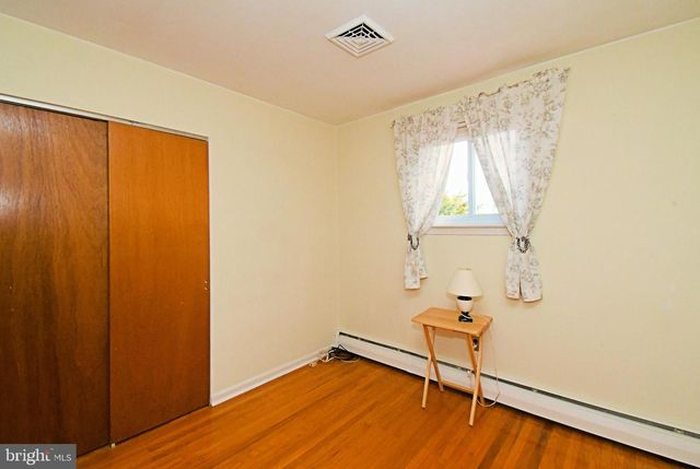 1493 BRADLEY LN, Warminster, PA 18974