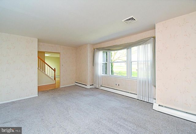 1493 BRADLEY LN, Warminster, PA 18974