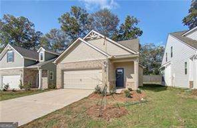 2208 Croghan Drive, Hampton, GA 30228