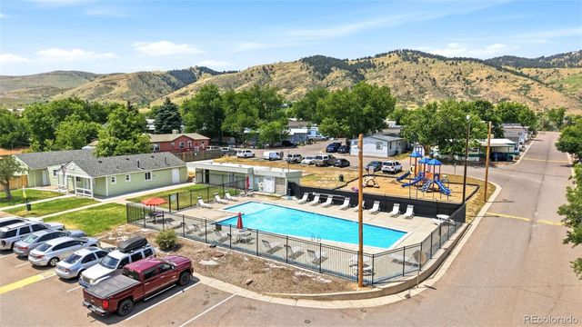 520 E Street, Golden, CO 80401