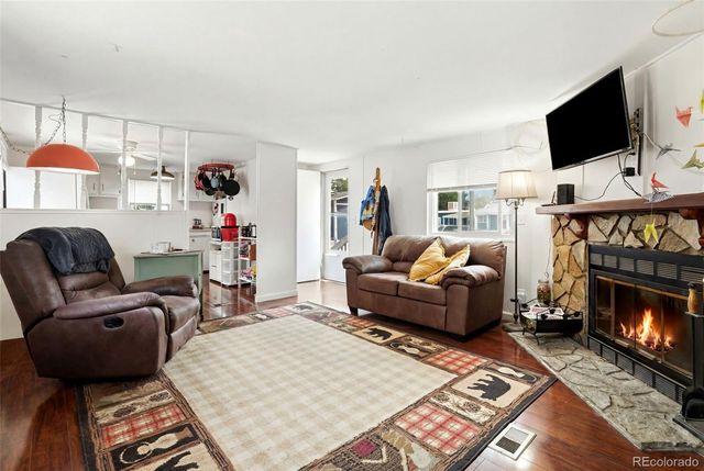 520 E Street, Golden, CO 80401