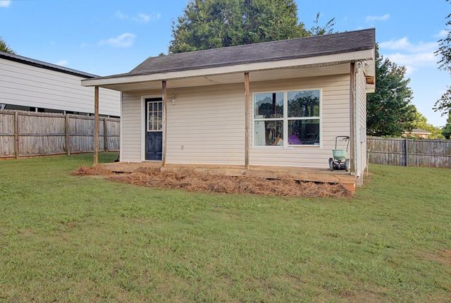 187 Sandstone Drive, Dothan, AL 36303