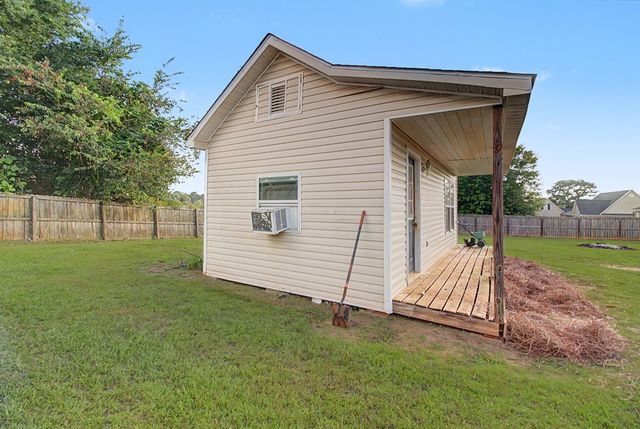 187 Sandstone Drive, Dothan, AL 36303