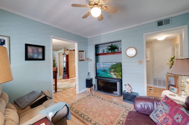 11038 Cobblestone Dr, Rancho Cordova, CA 95670