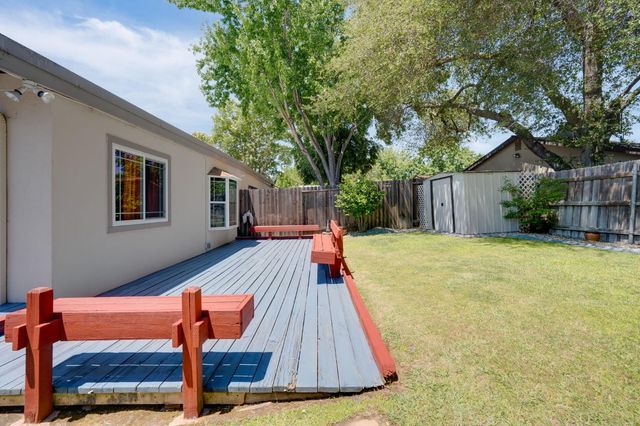 11038 Cobblestone Dr, Rancho Cordova, CA 95670
