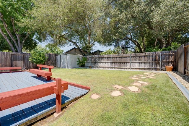 11038 Cobblestone Dr, Rancho Cordova, CA 95670