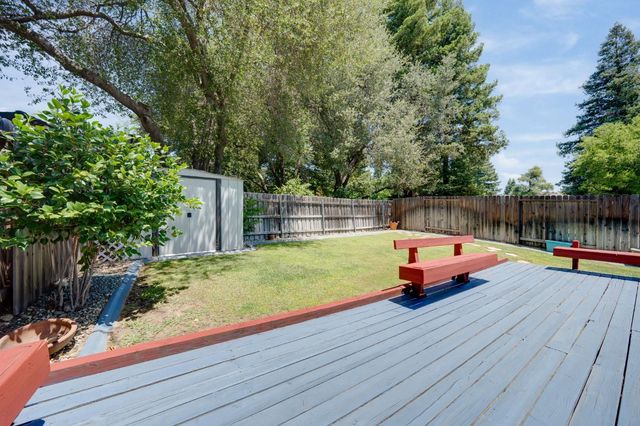 11038 Cobblestone Dr, Rancho Cordova, CA 95670