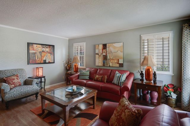 11038 Cobblestone Dr, Rancho Cordova, CA 95670