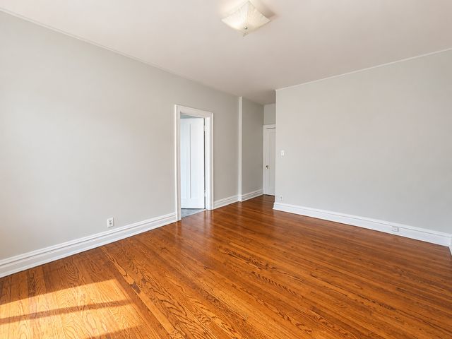 5453 S Everett Avenue 3A, Chicago, IL 60615