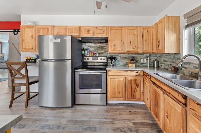 24131 Redwood Highway, Kerby, OR 97531