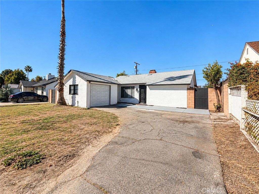 7919 Lasaine Avenue, Northridge, CA 91325 — photo 2
