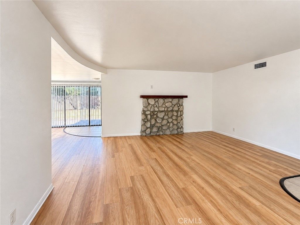 7919 Lasaine Avenue, Northridge, CA 91325 — photo 5