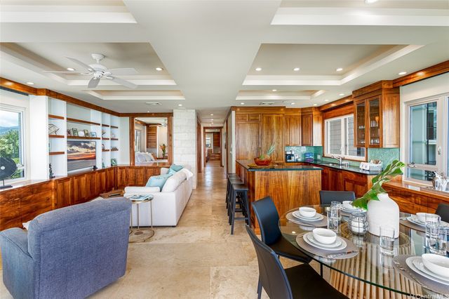 2937 Kalakaua Avenue 61, Honolulu, HI 96815