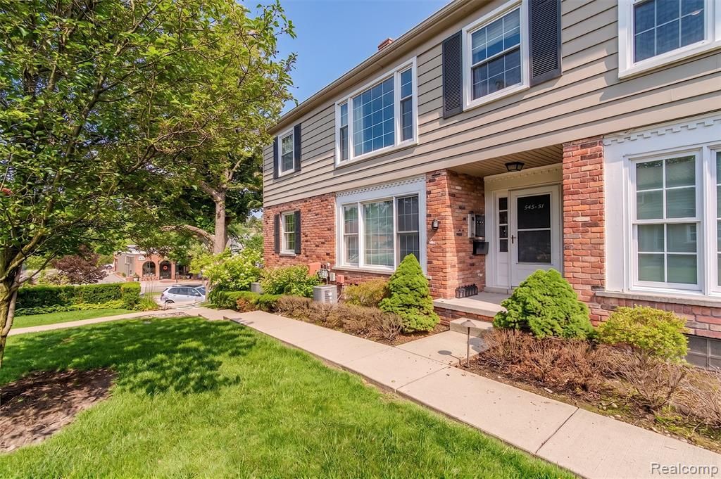 551 N Old Woodward Avenue, Birmingham, MI 48009
