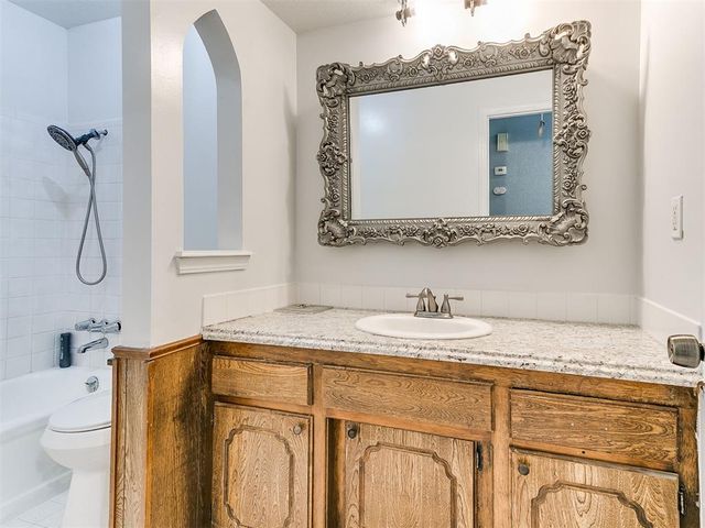 8104 Westwood Circle, Oklahoma City, OK 73127