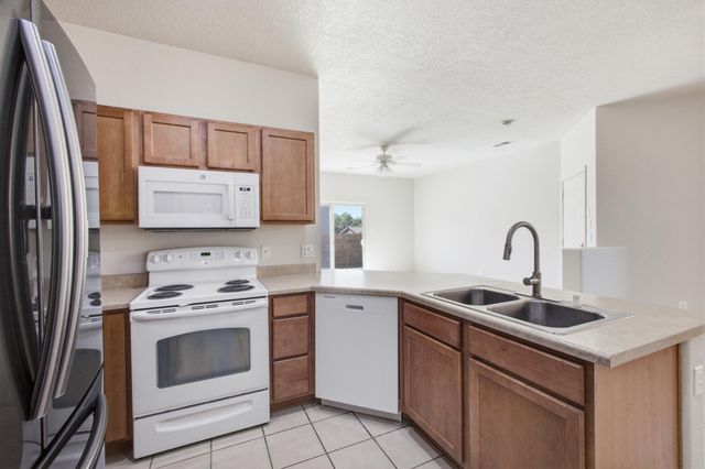 1965 Cortina Loop SE, Rio Rancho, NM 87124