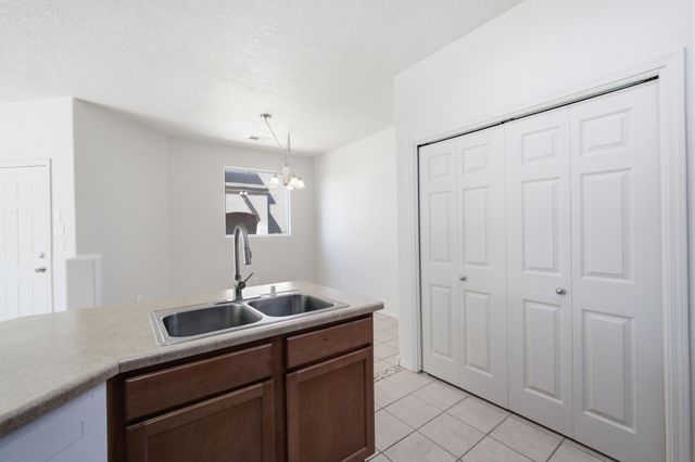 1965 Cortina Loop SE, Rio Rancho, NM 87124
