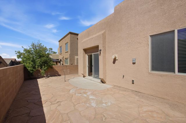 1965 Cortina Loop SE, Rio Rancho, NM 87124