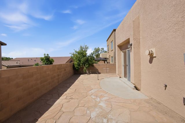 1965 Cortina Loop SE, Rio Rancho, NM 87124
