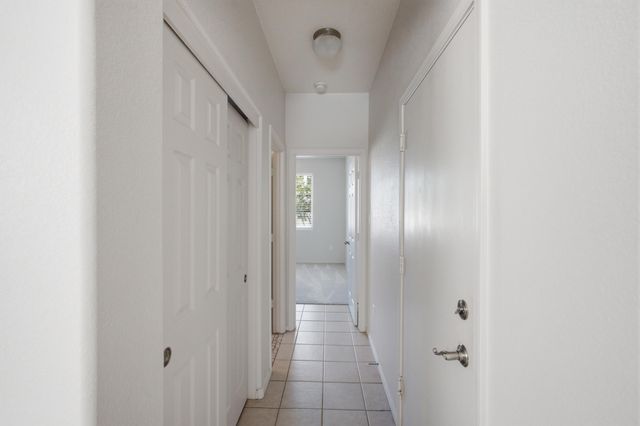 1965 Cortina Loop SE, Rio Rancho, NM 87124