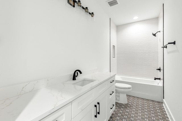 80 Clarke Hill Road, Freeport, FL 32439