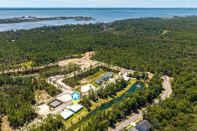 80 Clarke Hill Road, Freeport, FL 32439