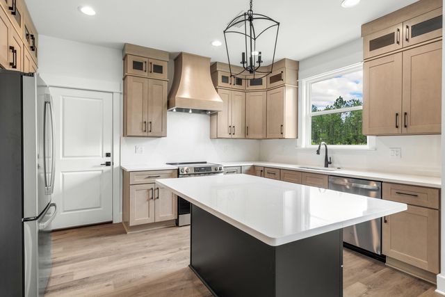 80 Clarke Hill Road, Freeport, FL 32439