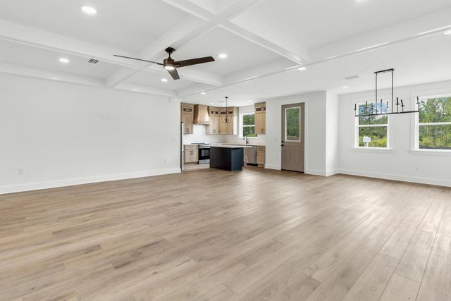 80 Clarke Hill Road, Freeport, FL 32439