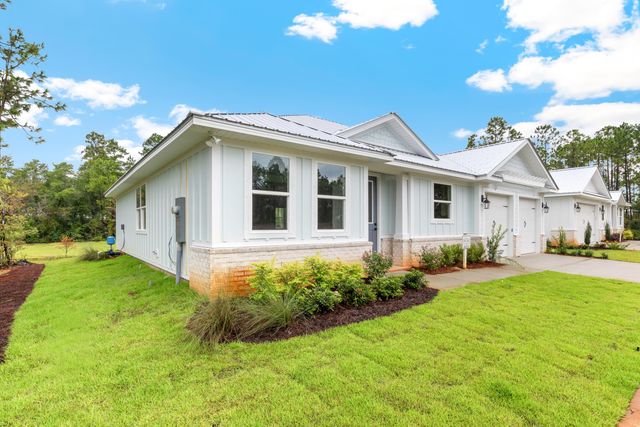 80 Clarke Hill Road, Freeport, FL 32439
