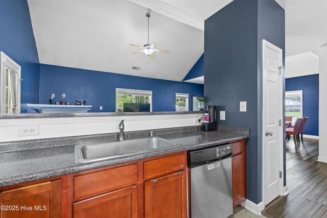 110 Whiteleaf Drive, Jacksonville, NC 28546