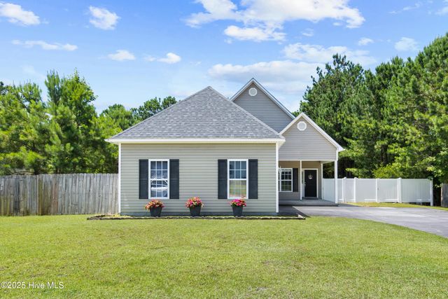 110 Whiteleaf Drive, Jacksonville, NC 28546