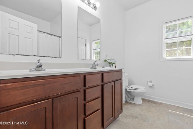 110 Whiteleaf Drive, Jacksonville, NC 28546