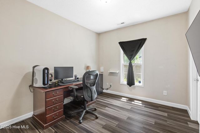 110 Whiteleaf Drive, Jacksonville, NC 28546