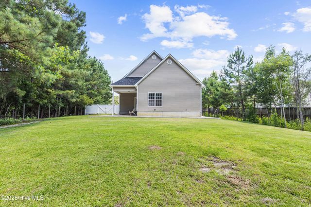 110 Whiteleaf Drive, Jacksonville, NC 28546