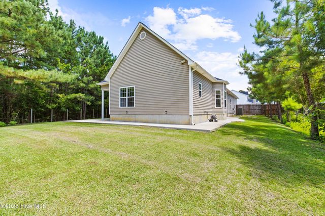 110 Whiteleaf Drive, Jacksonville, NC 28546