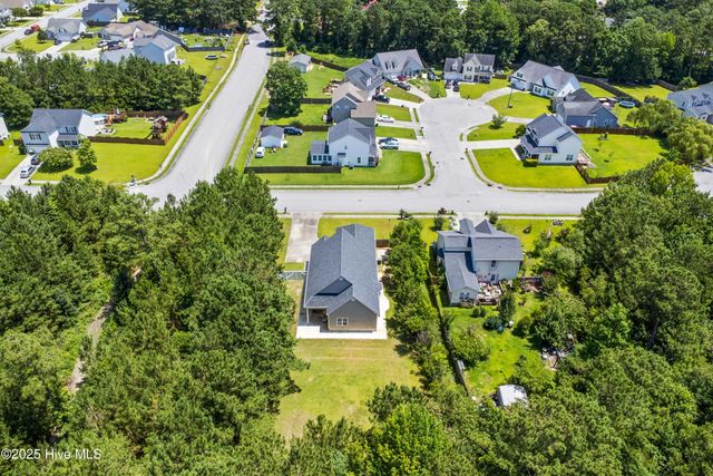 110 Whiteleaf Drive, Jacksonville, NC 28546