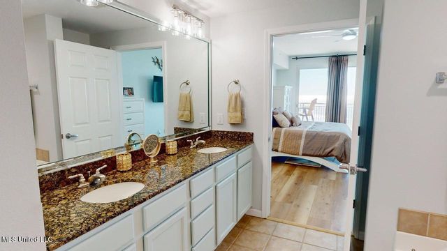 2228 Beach Drive, 705, Gulfport, MS 39507