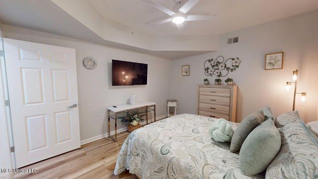 2228 Beach Drive, 705, Gulfport, MS 39507