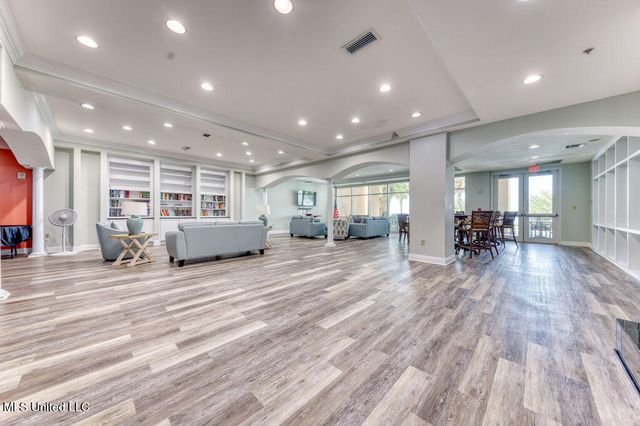 2228 Beach Drive, 705, Gulfport, MS 39507