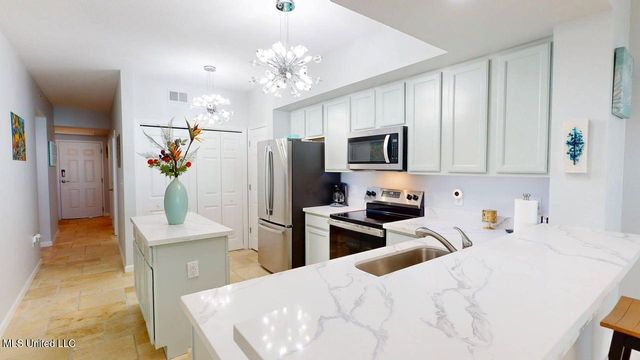 2228 Beach Drive, 705, Gulfport, MS 39507