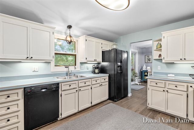 7920 Fitzsimmons Court, Alto, MI 49302