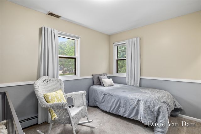 7920 Fitzsimmons Court, Alto, MI 49302