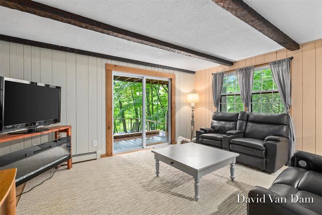 7920 Fitzsimmons Court, Alto, MI 49302