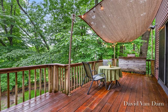 7920 Fitzsimmons Court, Alto, MI 49302